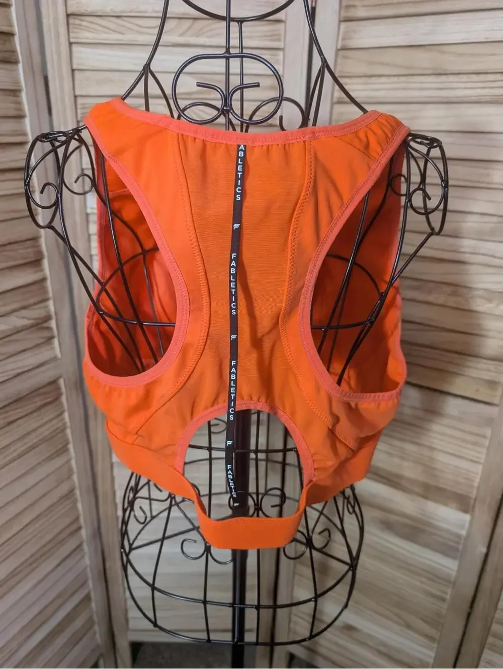 Fabletics Camryn Orange Sports Bra Women's Size Medium‎
